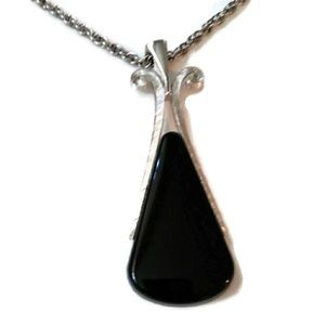 Elegant Vintage Avon Pendant with Rope Chain